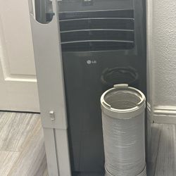 12000 Btus LG Air Conditioner 