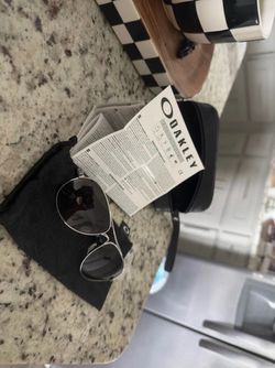 Brand new Oakley feedback sunglasses