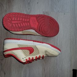 Nike Dunk Low Retro SE "Strawberry Waffle"