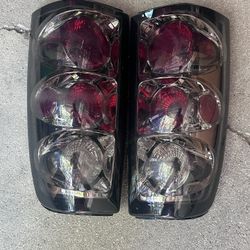 Chevy Silverado 1500 Taillights