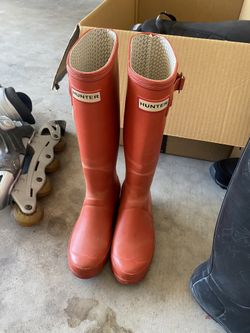 Hunter Tall Rain Boots Size 5