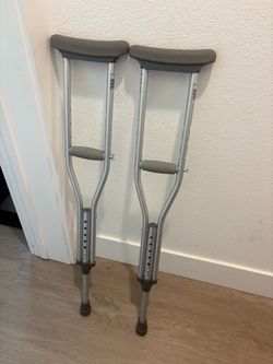 Crutches - children’s 4’ - 4’6