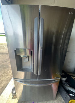LG French Door Fridge with Water Dispenser