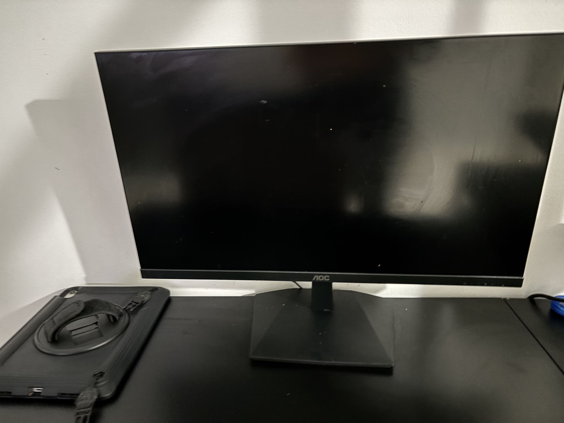 AOC 24” LED Monitor – Great Condition!
