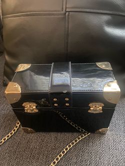 FOREVER 21 Square Purse