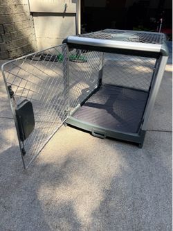 Diggs Revol dog crate XL size