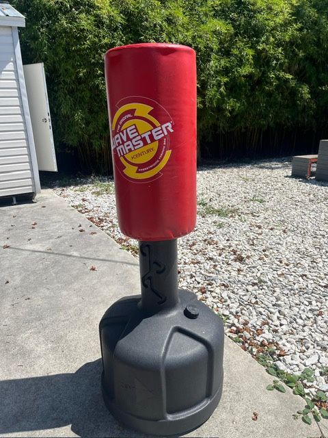 Century Wave master Freestanding Punching Bag-Ecellent Condition