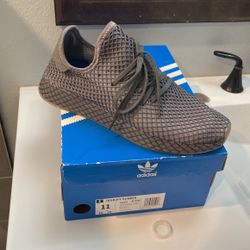 Brand New Adidas Deerupt Runner Sneakers 