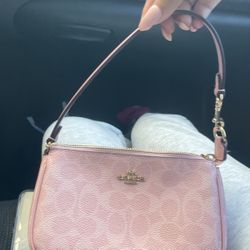 PINK COACH PURSE