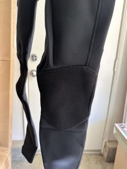 O’Neil Women’s Wetsuit Size 6