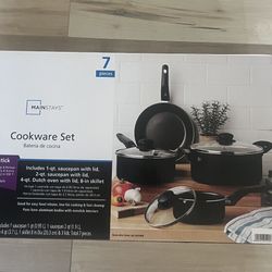 Brand new Mainstays 7-piece nonstick cookware set