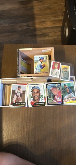 Baseball card lot
