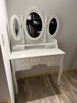 FREE: White Vanity