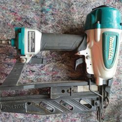 Makita Finish Nailer 