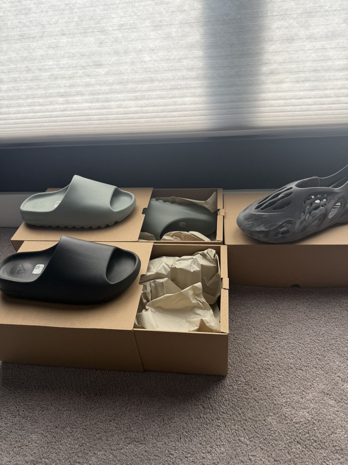 Yeezy Slide / Foam Runner