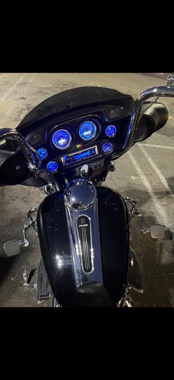 208 Harley Davison Street glide