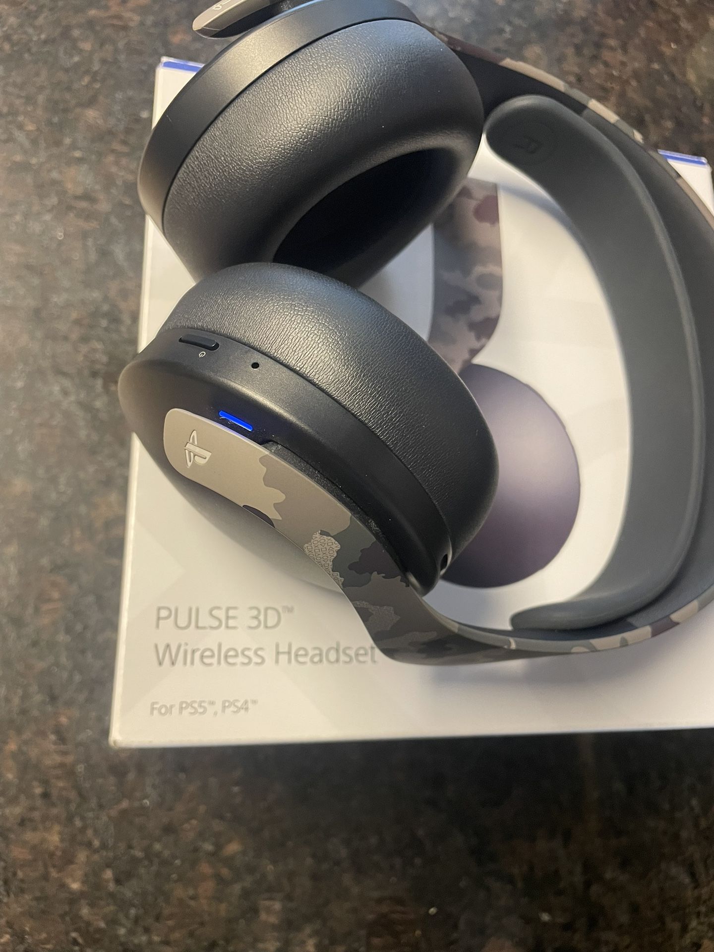 Pulse 3D wireless headset 