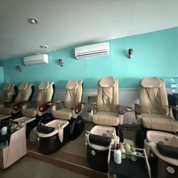 Nail SALON CHAIRS