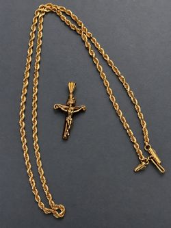 14K Gold Rope Chain & Crucifix Pendant – 9 Grams