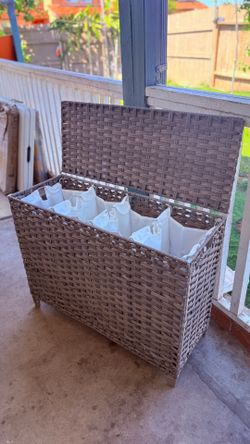 New!laundry hamper 4/1  measurement （H 26* L32*W 13）