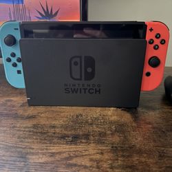 Nintendo Switch I + Games + Afterglow Controller 