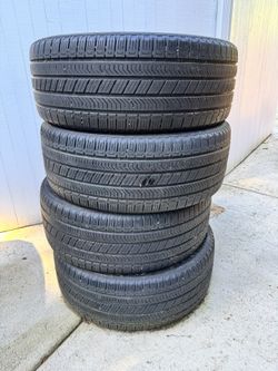 Cross Continental 275/45 R22 - Like new