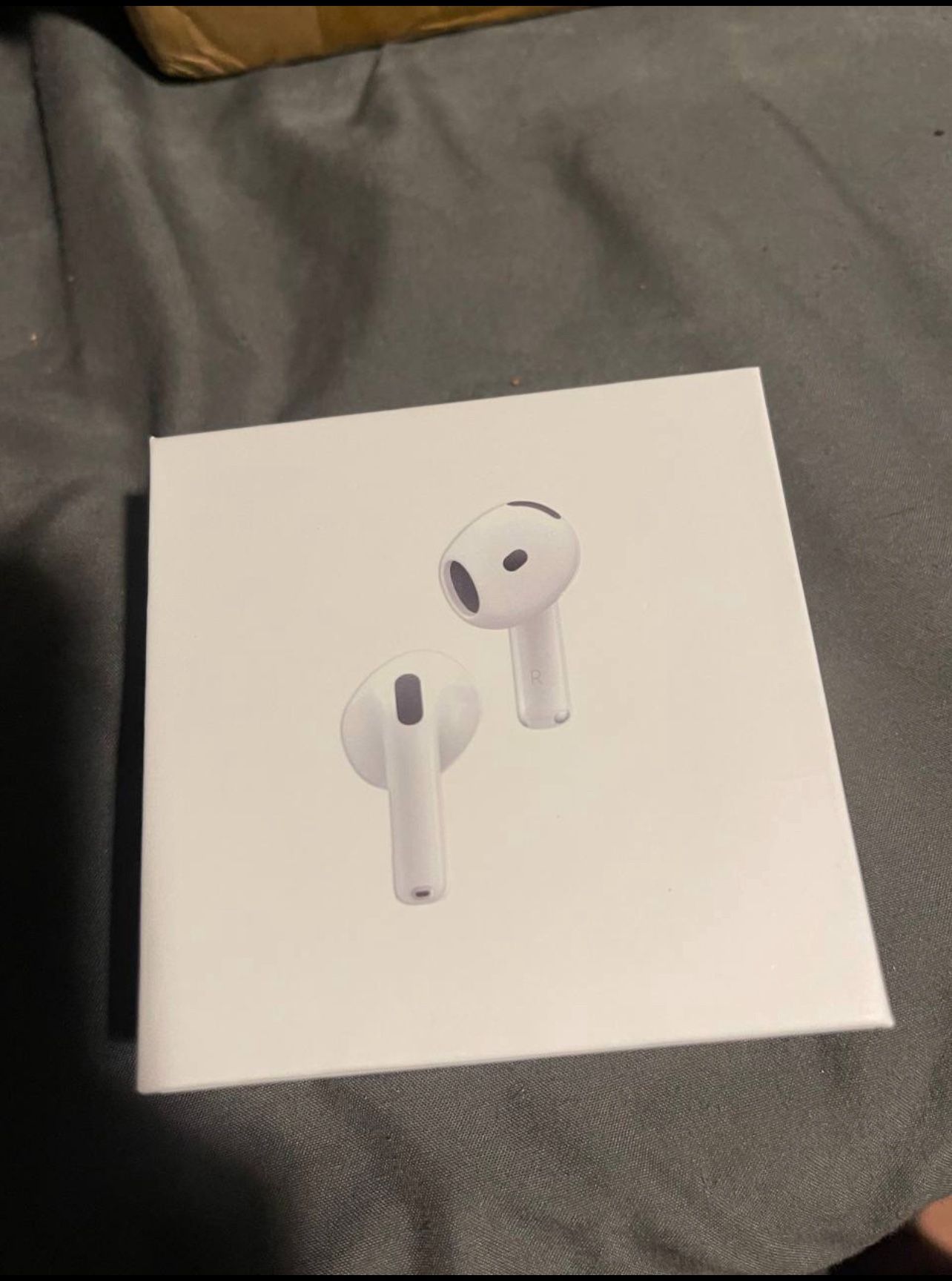 AirPods Gen 4