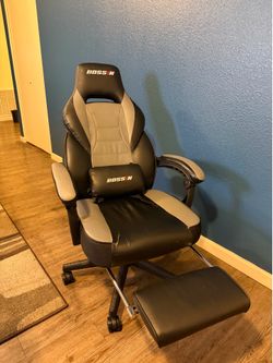 Gaming chair