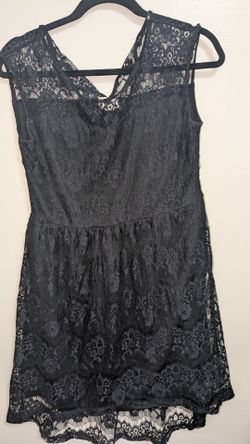 Dress with lace