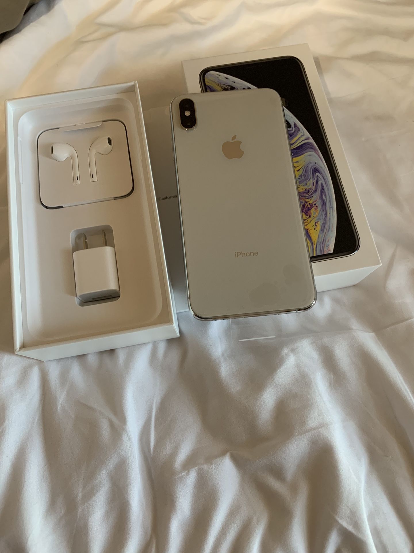 iPhone XS Max 64gb sprint n boost new