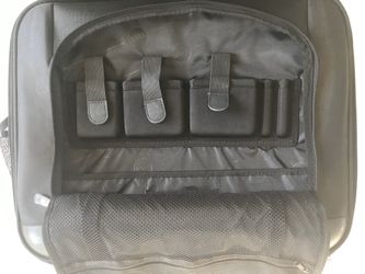 Pre-Owned Strong and Sturdy Dell 17.3" laptop travel bag. Multi Storage Space