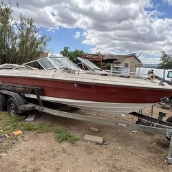 1985 20’ Searay Boat