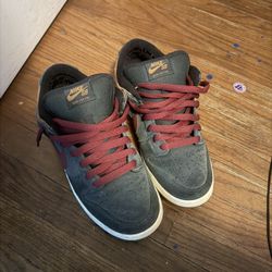 Nike Sb Dunks Size 8 