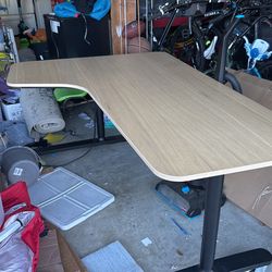 IKEA Bekant L-Shaped Adjustable Desk on Wheels