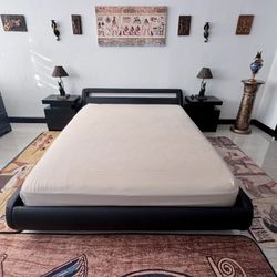 Modern Queen Bedroom Set – LED Lighted Bed Frame – Excellent Condition