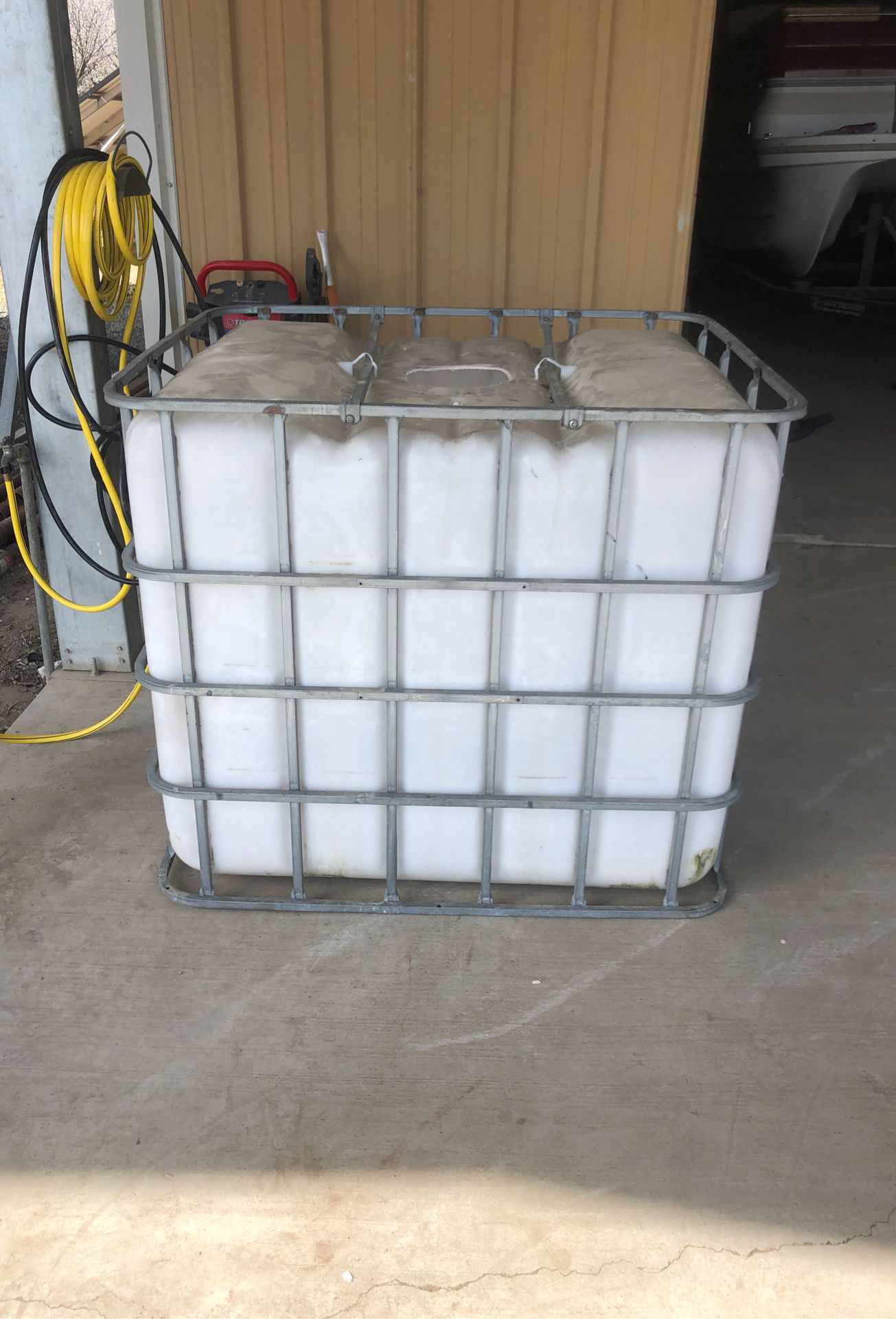 Water tank for sale or tote