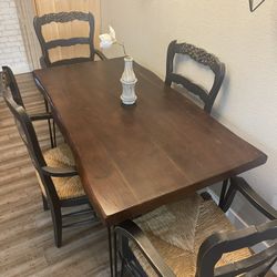 Custom Made Live Edge Table With Chairs