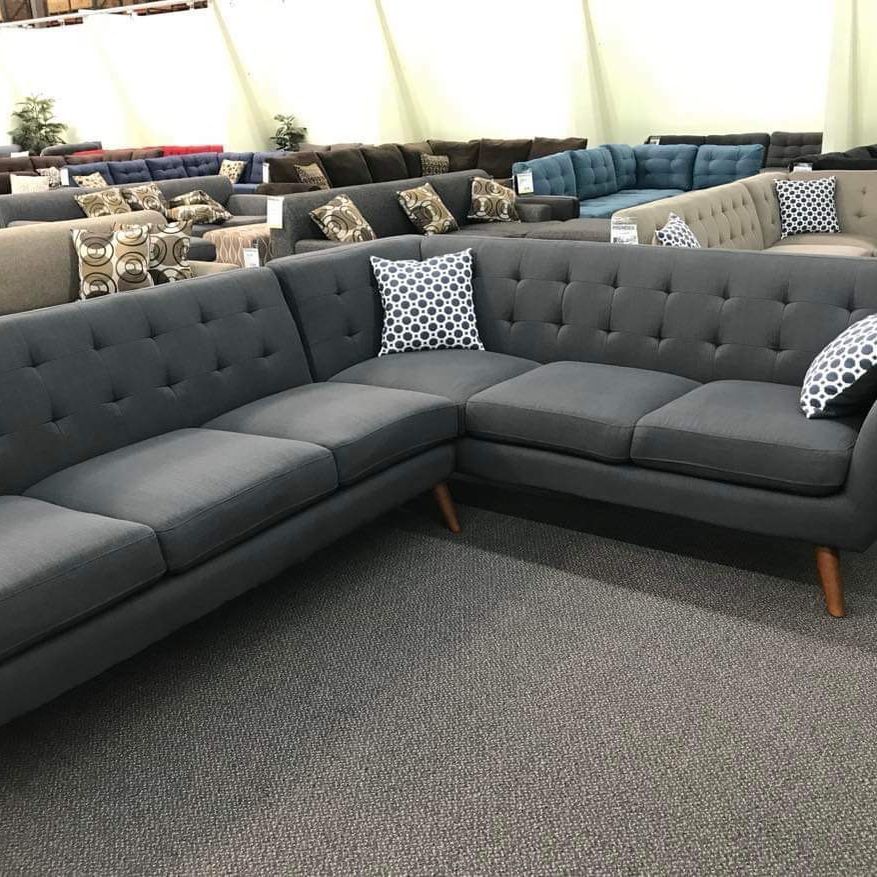 New Mid Century Modern Sectional Couch / Free Delivery 🚚