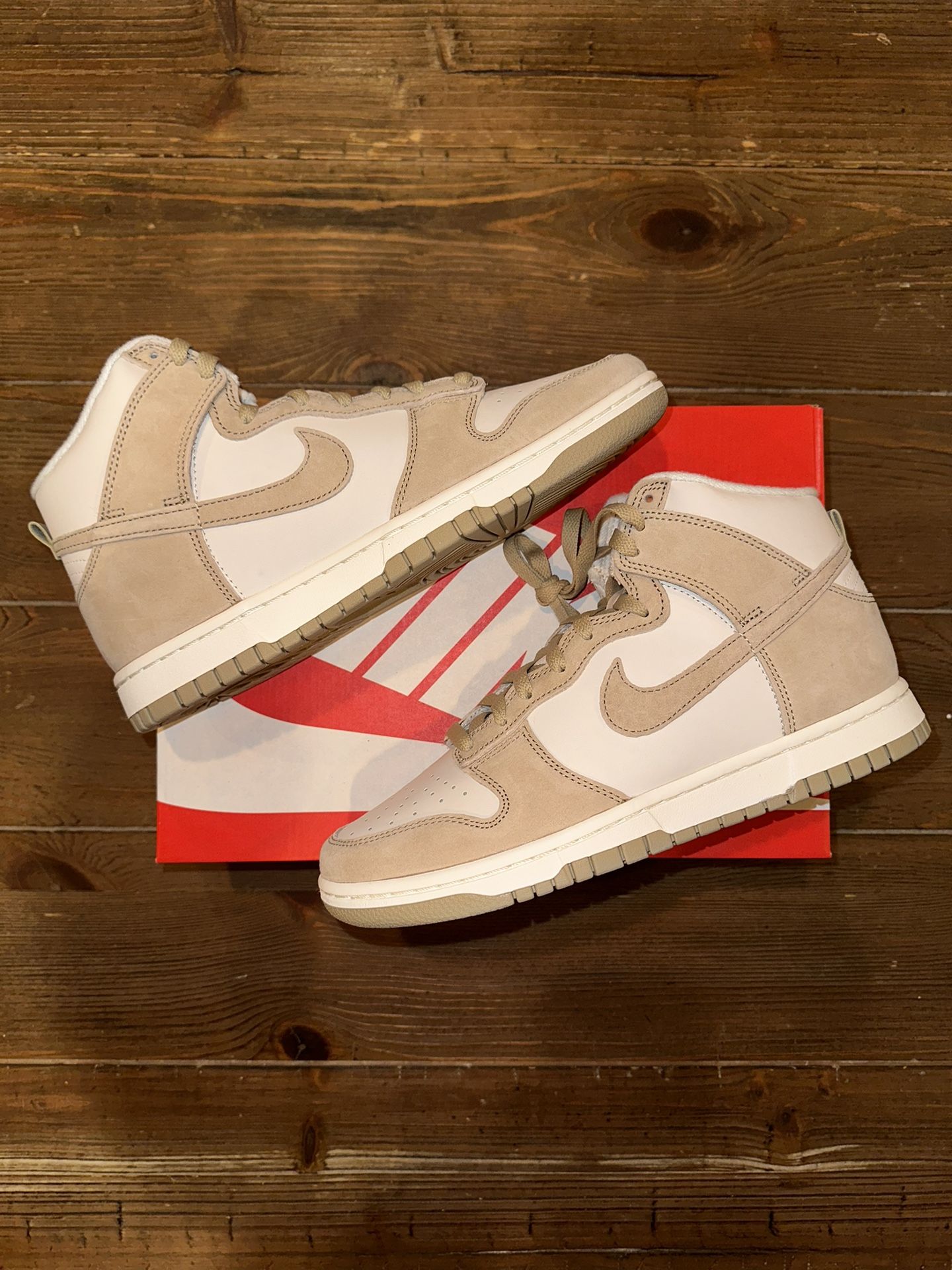 Nike Dunk high Tan Suede White