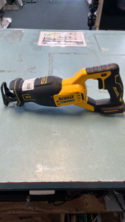 Dewalt Reciprocating Saw with Battey