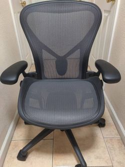Herman Miller Aeron Remastered Ergonomic Office Chair - Like New!