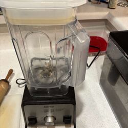 Aeitto 1500W Blender (68 Oz Large Capacity, Ice Crush & Smoothies)