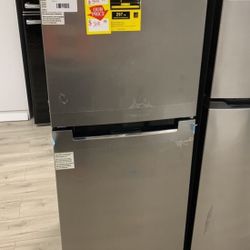 MAGIC CHEF HMDRST REFRIGERATOR Y5H 