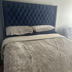 King Bed Mattress And Dresser 