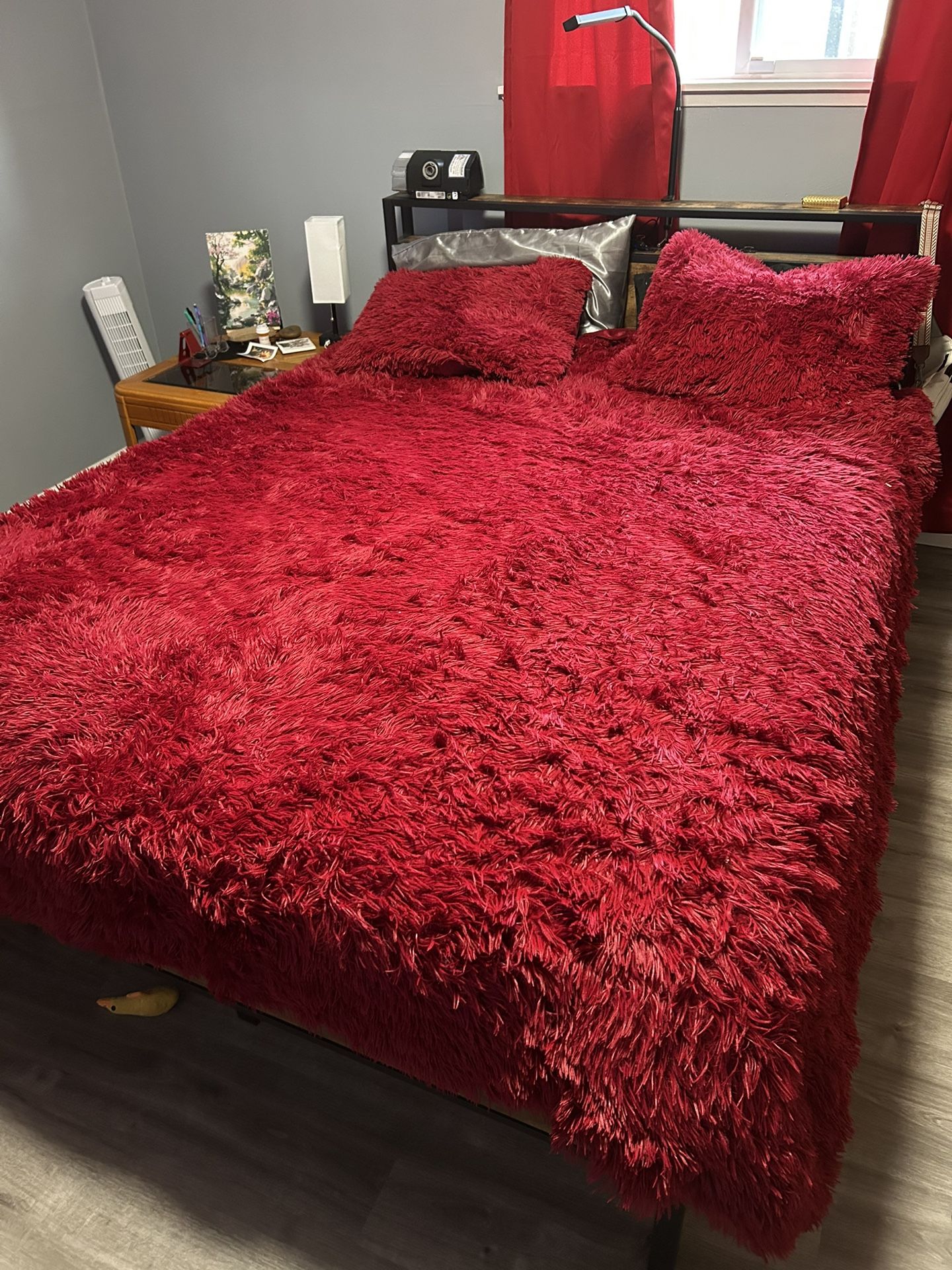 Mattress (queen), frame, and bedding