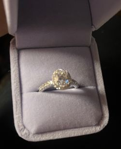 14k White Gold 2 carrot Oval Moissinite