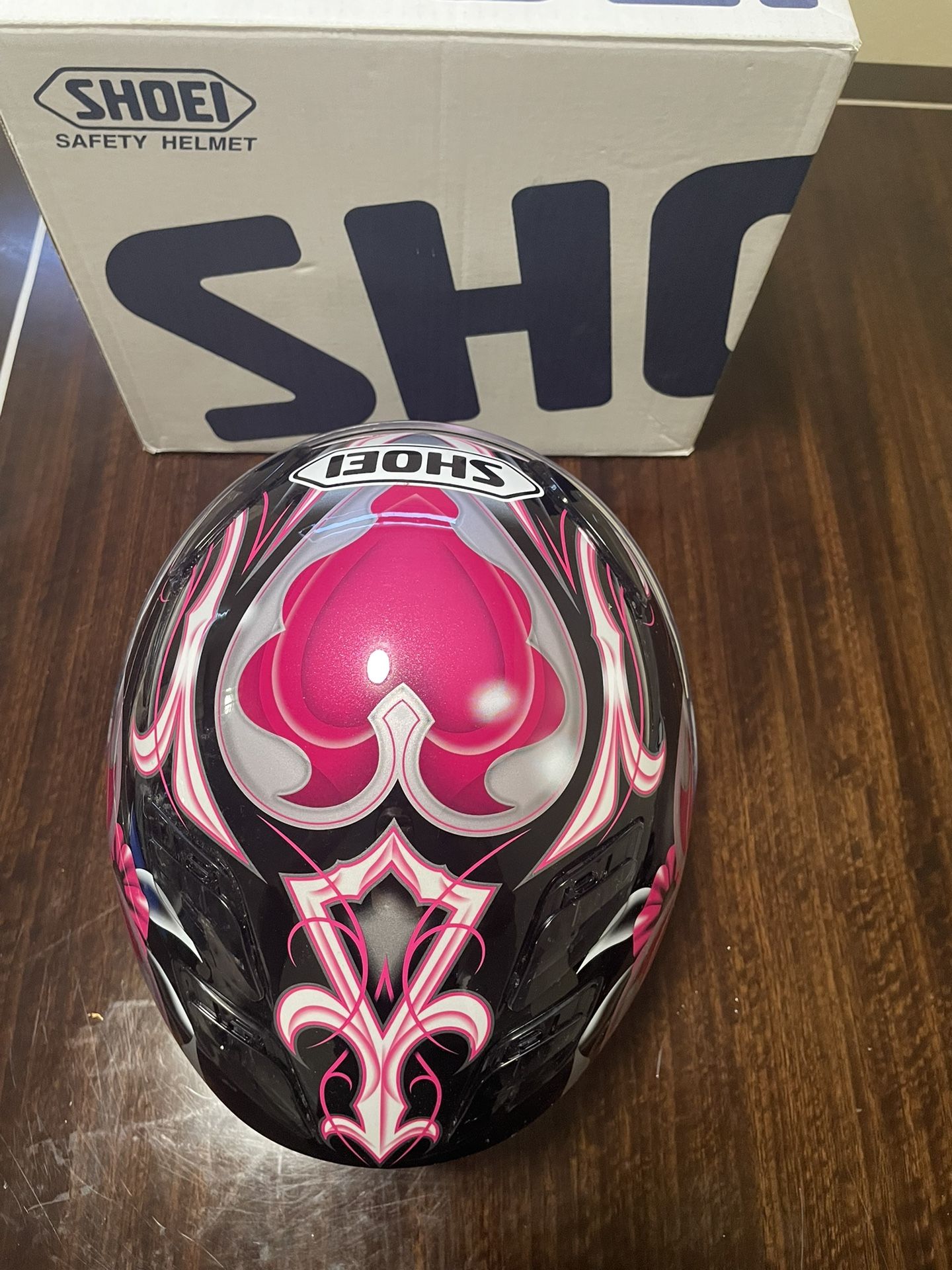 shoei corazon helmet SHOEI RF1100 CORAZON HELMET. for Sale in Hialeah Gardens, FL