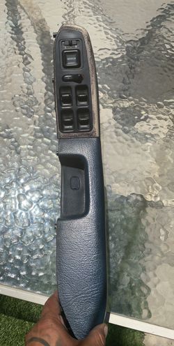 Accord cb7 window control panel with hand rest