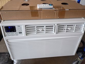 Brand new TCL 10000 BTU 220 volt air conditioner with heat