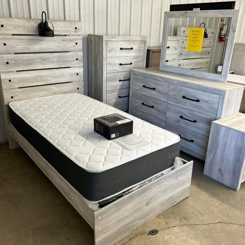 SPECIAL] Cambeck Whitewash Twin Panel Bedroom Set